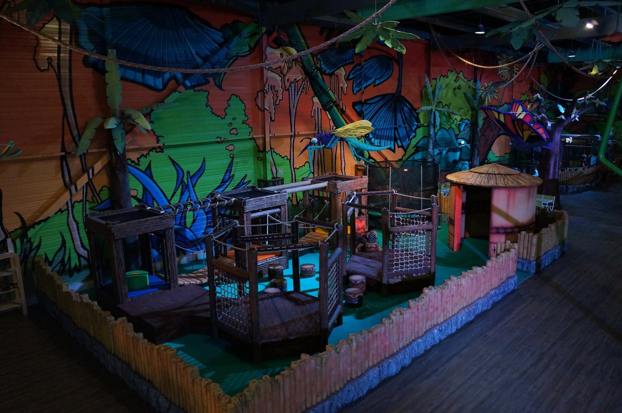 Jeux du parc couvert Montopoto